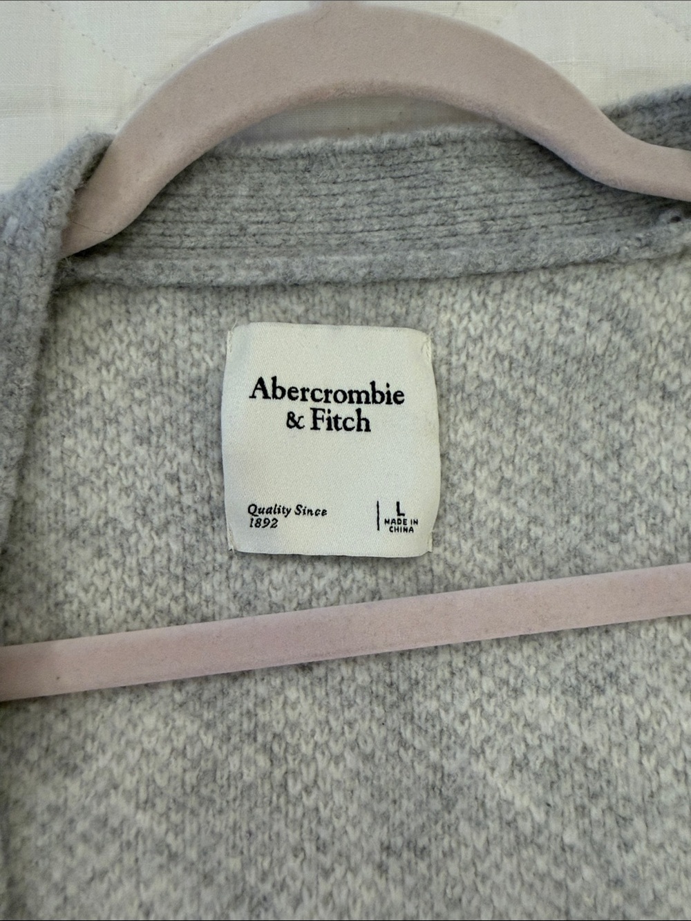 Abercrombie & Fitch Gray and Cream Houndstooth Button Cardigan - Picture 2 of 5